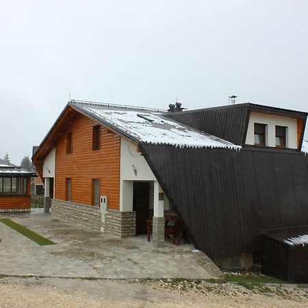 Apartments Zoni Vlašić Eksteriør billede