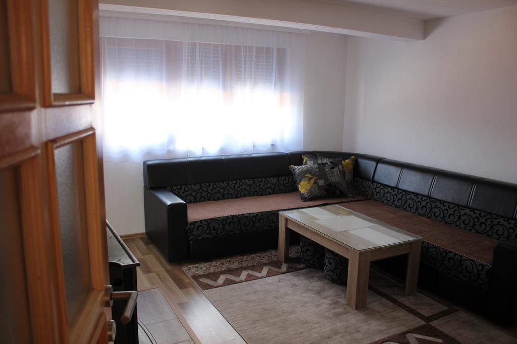 Apartments Zoni Vlašić Eksteriør billede