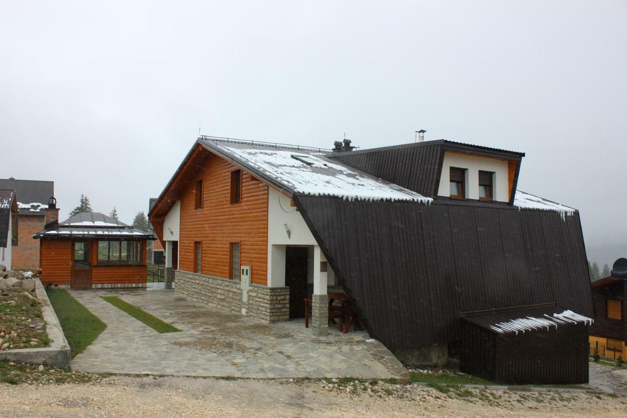 Apartments Zoni Vlašić Eksteriør billede